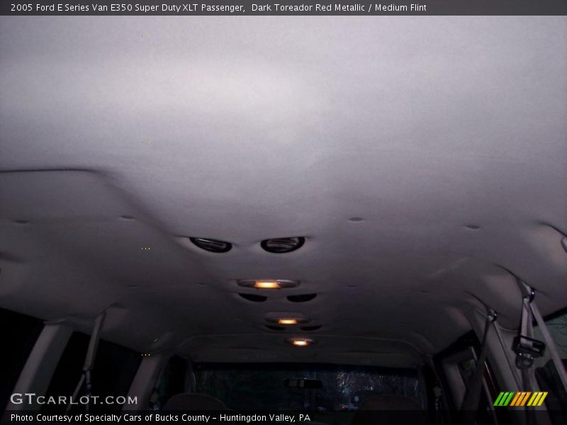 Dark Toreador Red Metallic / Medium Flint 2005 Ford E Series Van E350 Super Duty XLT Passenger
