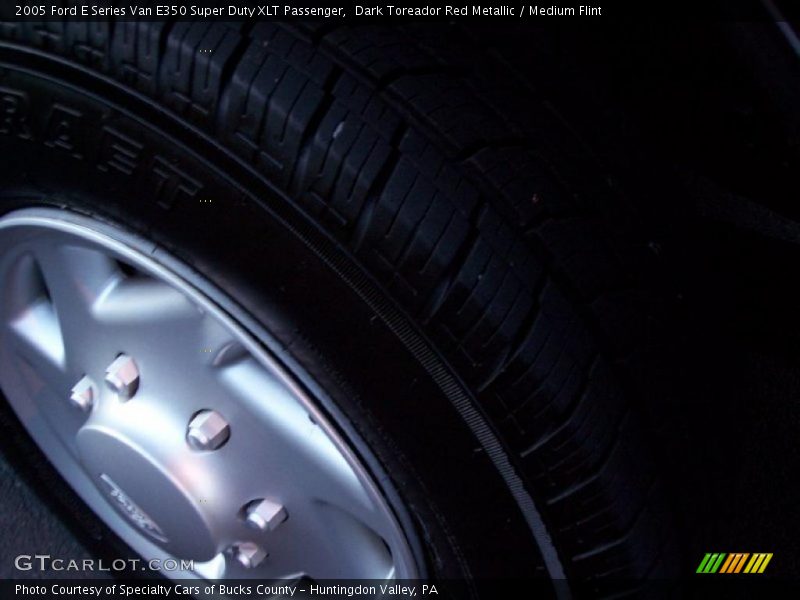 Dark Toreador Red Metallic / Medium Flint 2005 Ford E Series Van E350 Super Duty XLT Passenger