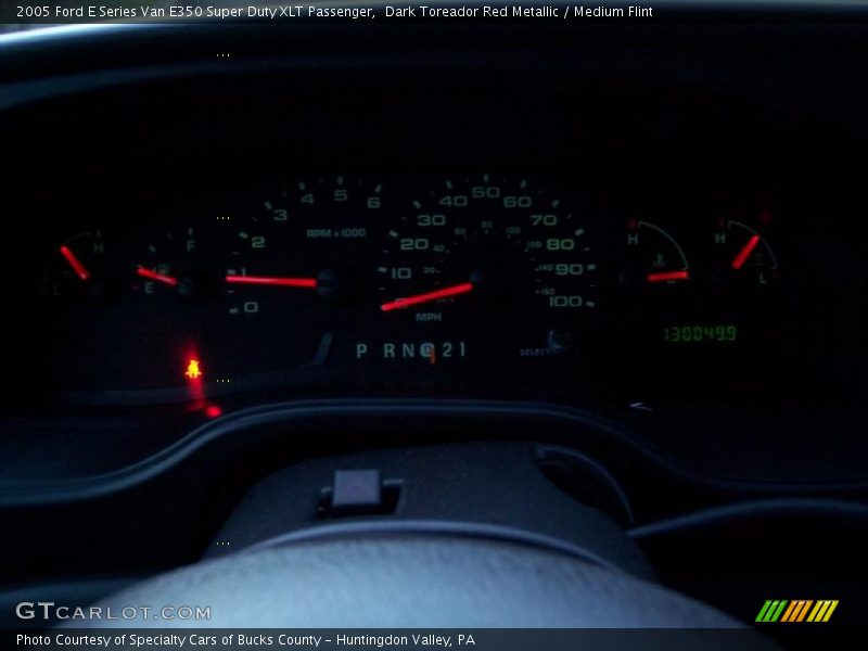 Dark Toreador Red Metallic / Medium Flint 2005 Ford E Series Van E350 Super Duty XLT Passenger