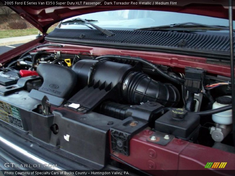  2005 E Series Van E350 Super Duty XLT Passenger Engine - 5.4 Liter SOHC 16-Valve Triton V8