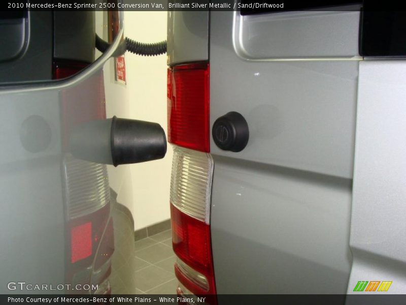 Brilliant Silver Metallic / Sand/Driftwood 2010 Mercedes-Benz Sprinter 2500 Conversion Van
