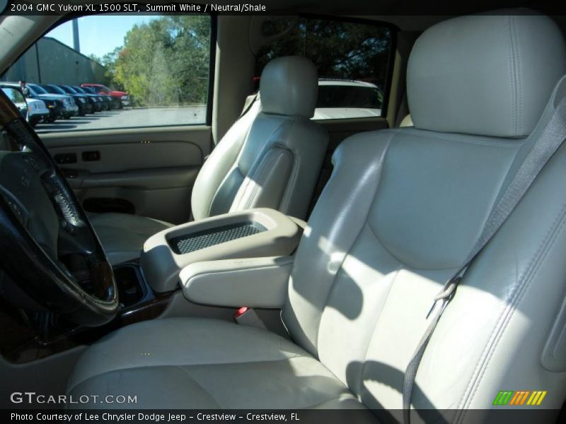 Summit White / Neutral/Shale 2004 GMC Yukon XL 1500 SLT