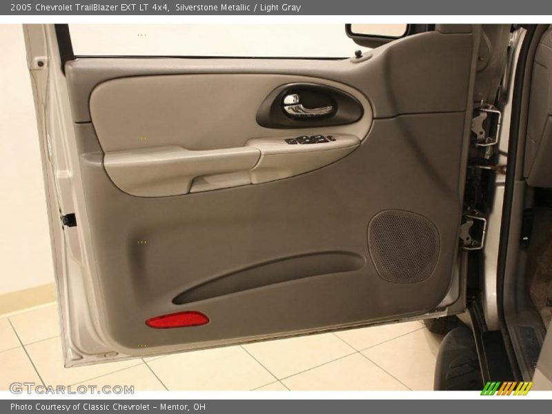 Silverstone Metallic / Light Gray 2005 Chevrolet TrailBlazer EXT LT 4x4