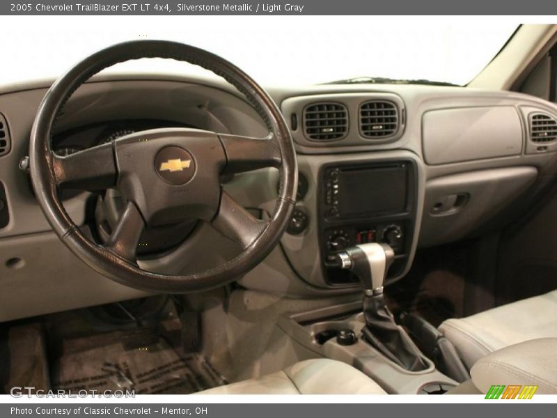 Silverstone Metallic / Light Gray 2005 Chevrolet TrailBlazer EXT LT 4x4