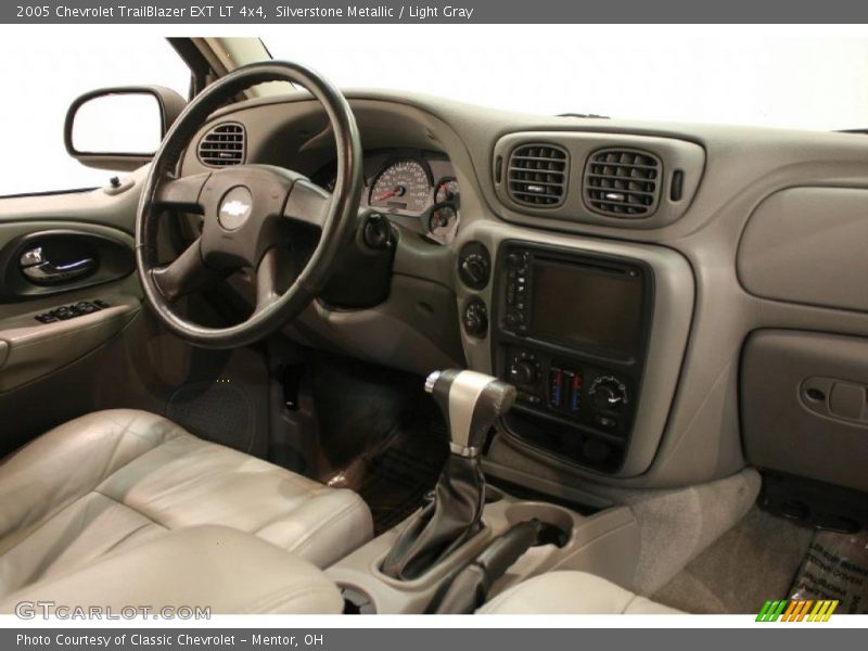 Silverstone Metallic / Light Gray 2005 Chevrolet TrailBlazer EXT LT 4x4
