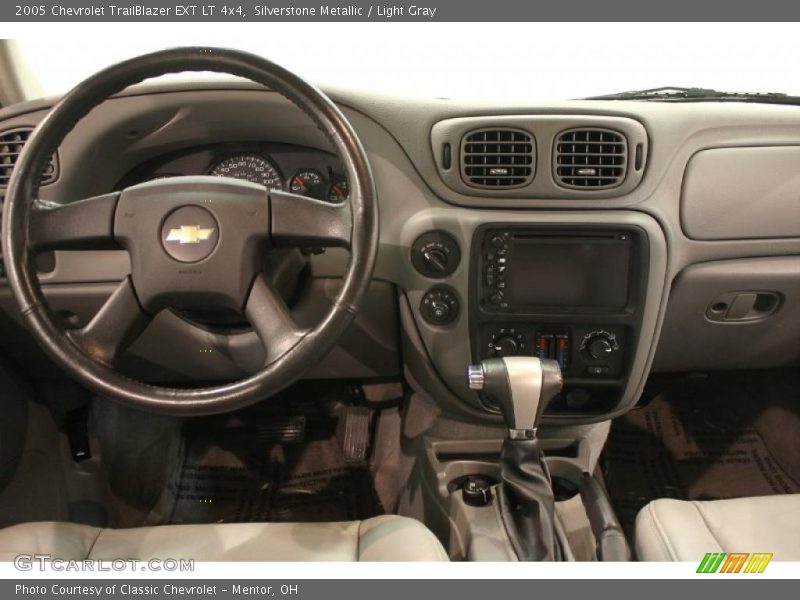 Silverstone Metallic / Light Gray 2005 Chevrolet TrailBlazer EXT LT 4x4