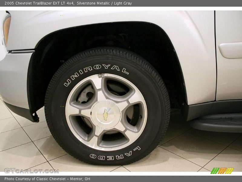 Silverstone Metallic / Light Gray 2005 Chevrolet TrailBlazer EXT LT 4x4