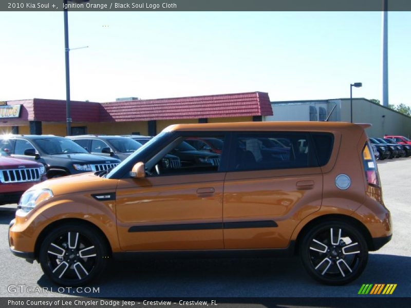 Ignition Orange / Black Soul Logo Cloth 2010 Kia Soul +