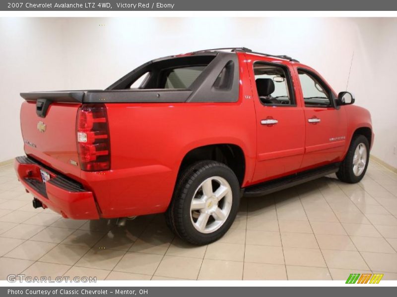 Victory Red / Ebony 2007 Chevrolet Avalanche LTZ 4WD
