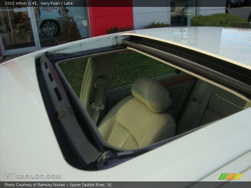 Ivory Pearl / Latte 2002 Infiniti Q 45