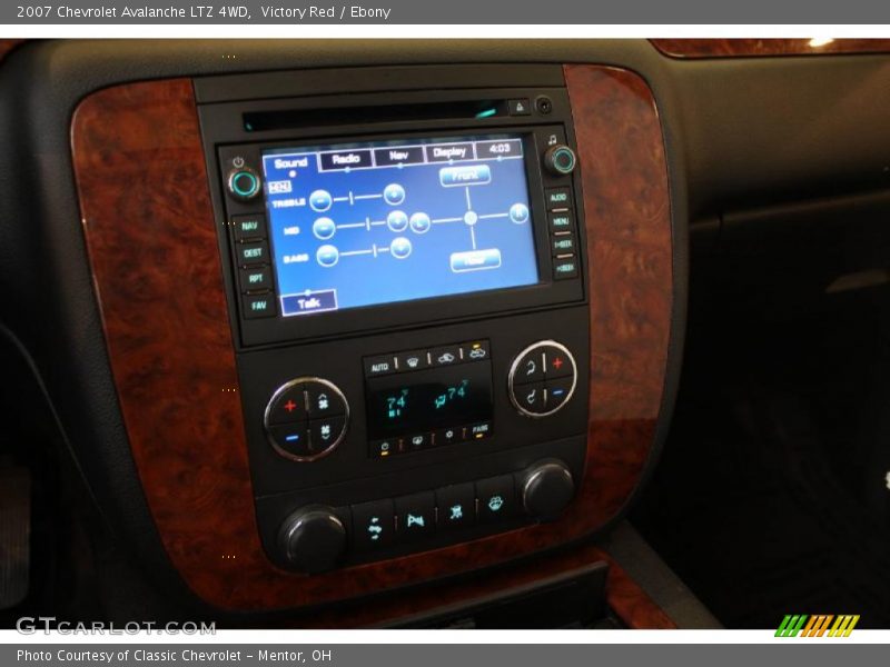 Victory Red / Ebony 2007 Chevrolet Avalanche LTZ 4WD