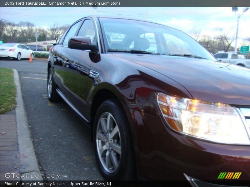 Cinnamon Metallic / Medium Light Stone 2009 Ford Taurus SEL