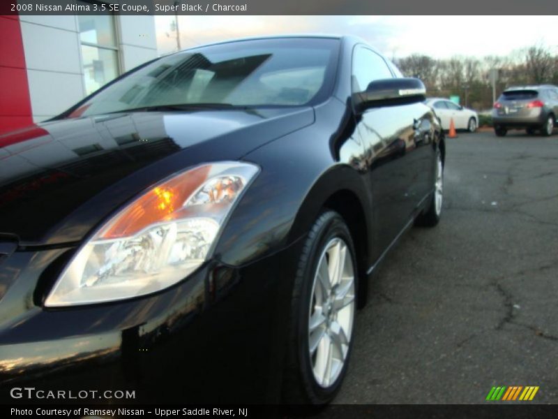 Super Black / Charcoal 2008 Nissan Altima 3.5 SE Coupe