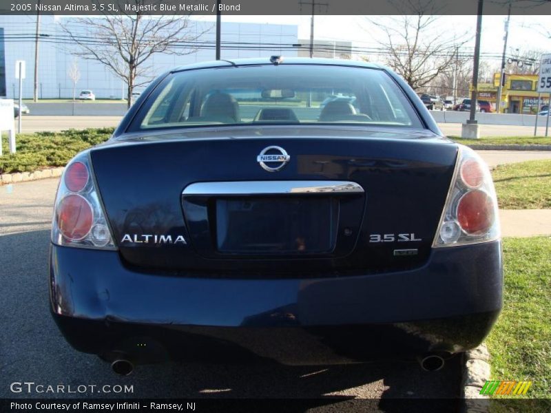Majestic Blue Metallic / Blond 2005 Nissan Altima 3.5 SL