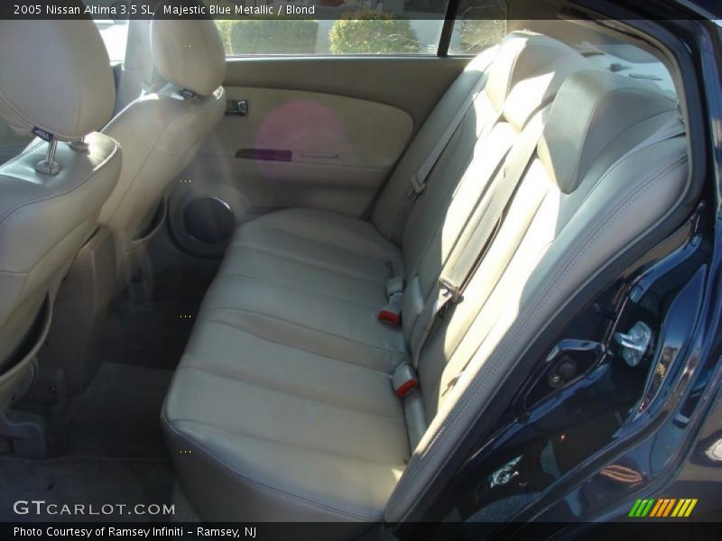 Majestic Blue Metallic / Blond 2005 Nissan Altima 3.5 SL