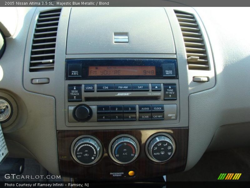 Majestic Blue Metallic / Blond 2005 Nissan Altima 3.5 SL