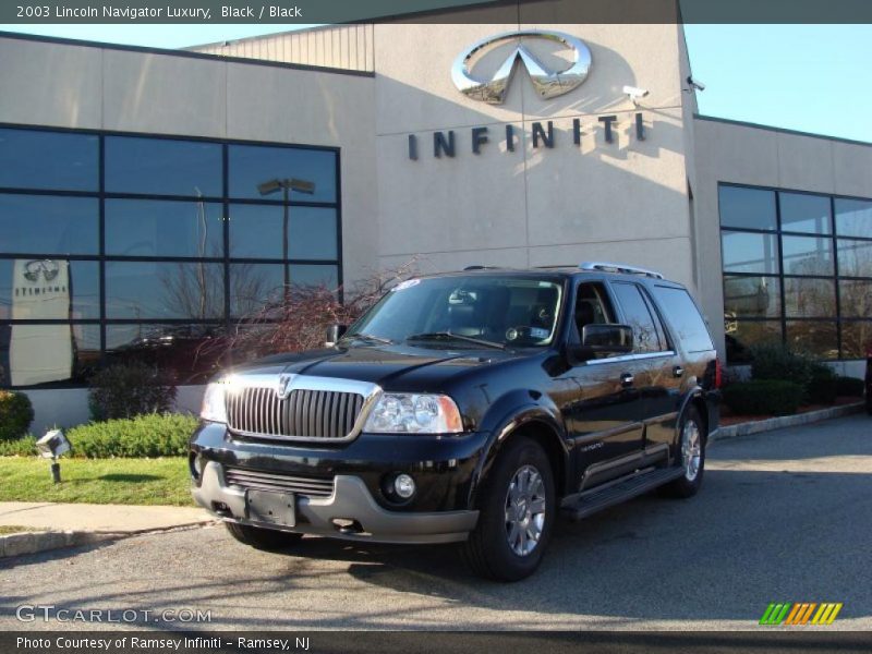 Black / Black 2003 Lincoln Navigator Luxury