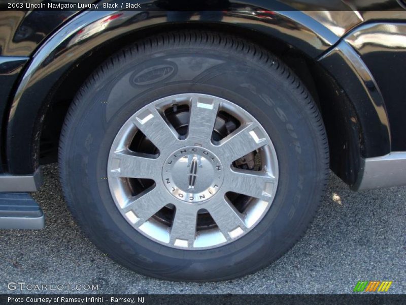 Black / Black 2003 Lincoln Navigator Luxury