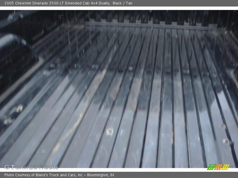 Black / Tan 2005 Chevrolet Silverado 3500 LT Extended Cab 4x4 Dually