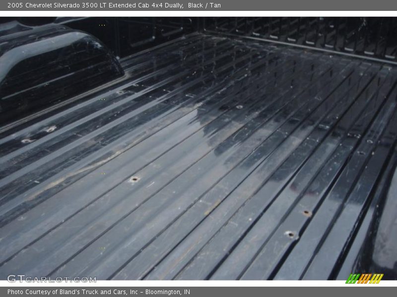 Black / Tan 2005 Chevrolet Silverado 3500 LT Extended Cab 4x4 Dually