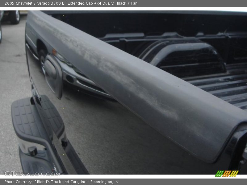 Black / Tan 2005 Chevrolet Silverado 3500 LT Extended Cab 4x4 Dually