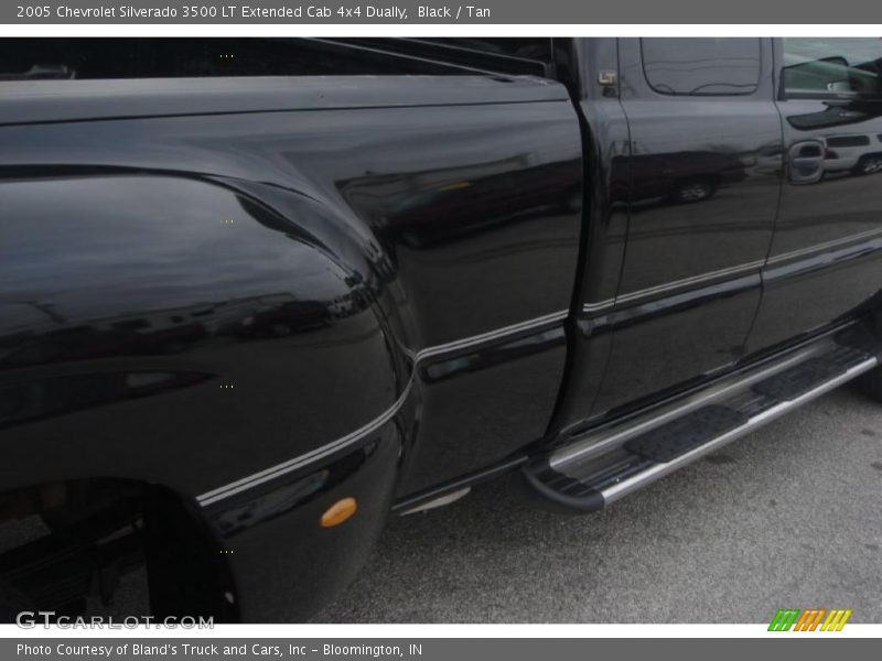 Black / Tan 2005 Chevrolet Silverado 3500 LT Extended Cab 4x4 Dually