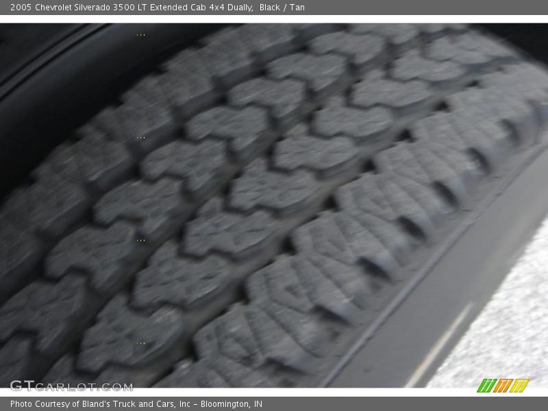 Black / Tan 2005 Chevrolet Silverado 3500 LT Extended Cab 4x4 Dually