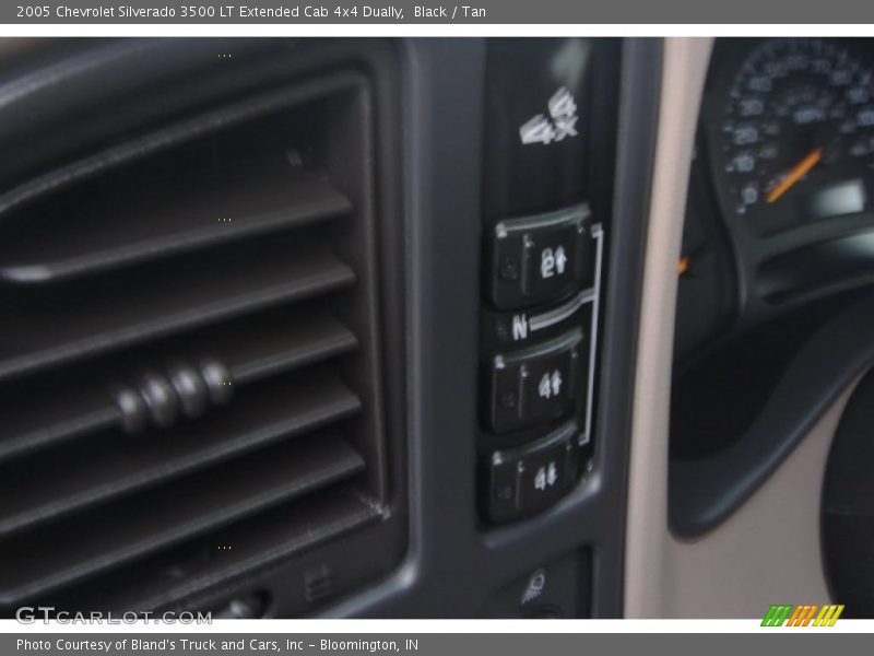 Black / Tan 2005 Chevrolet Silverado 3500 LT Extended Cab 4x4 Dually