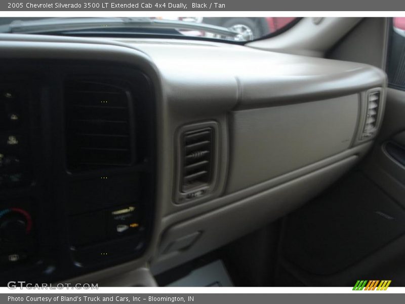 Black / Tan 2005 Chevrolet Silverado 3500 LT Extended Cab 4x4 Dually