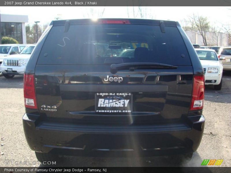 Black / Khaki 2007 Jeep Grand Cherokee Laredo 4x4