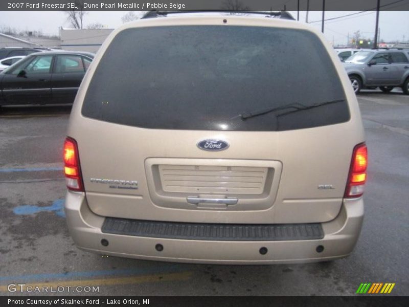 Dune Pearl Metallic / Pebble Beige 2007 Ford Freestar SEL