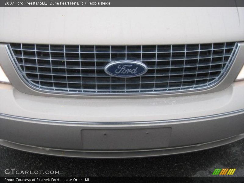 Dune Pearl Metallic / Pebble Beige 2007 Ford Freestar SEL