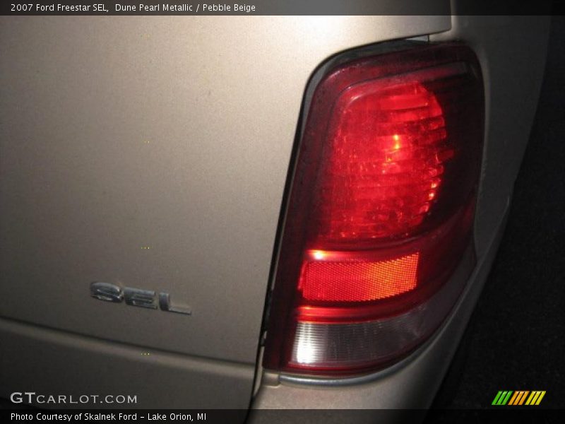 Dune Pearl Metallic / Pebble Beige 2007 Ford Freestar SEL