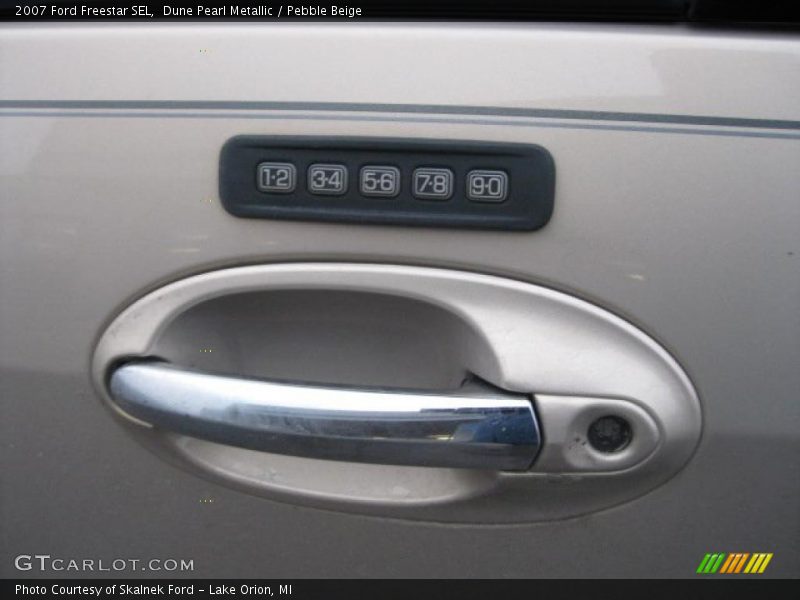 Dune Pearl Metallic / Pebble Beige 2007 Ford Freestar SEL