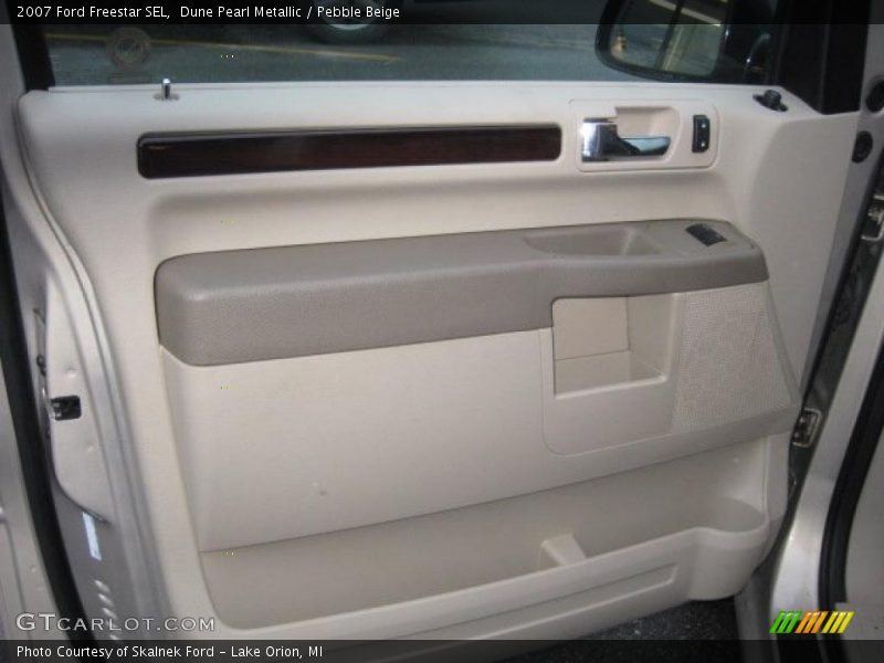 Dune Pearl Metallic / Pebble Beige 2007 Ford Freestar SEL