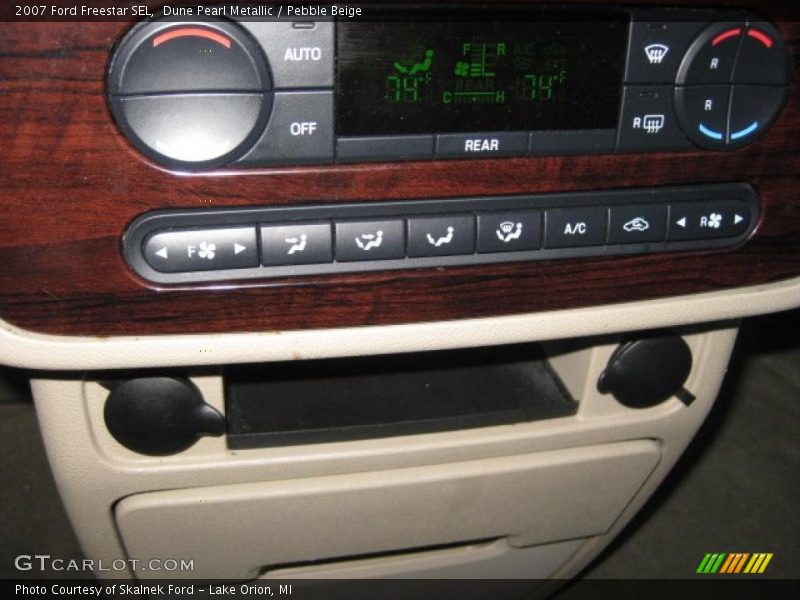 Dune Pearl Metallic / Pebble Beige 2007 Ford Freestar SEL