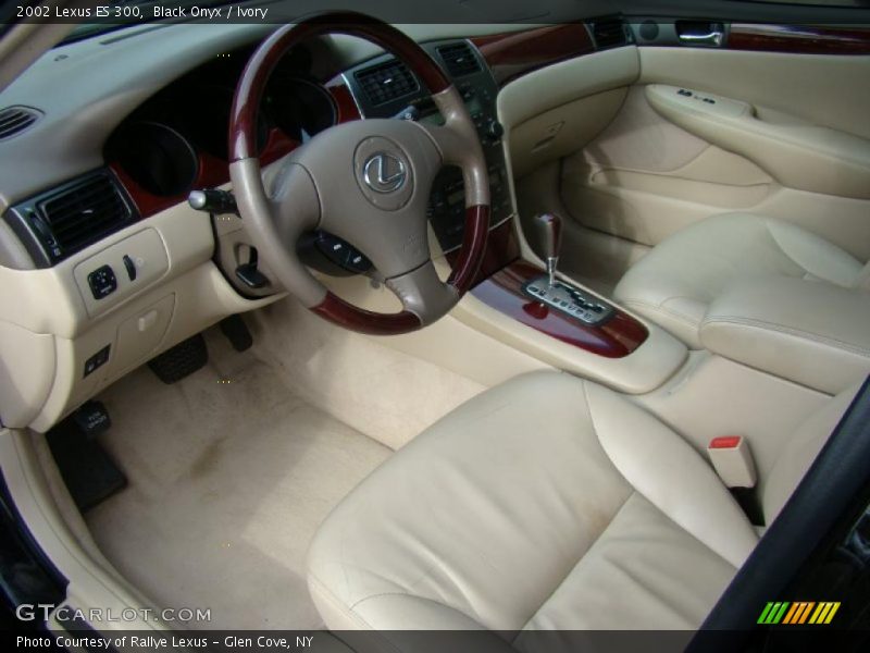 Black Onyx / Ivory 2002 Lexus ES 300