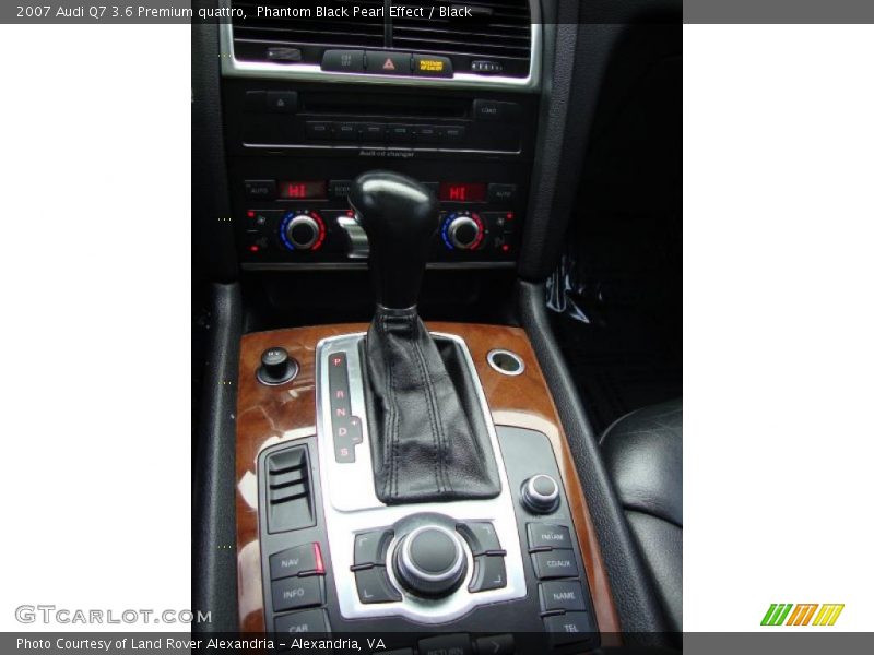 Phantom Black Pearl Effect / Black 2007 Audi Q7 3.6 Premium quattro