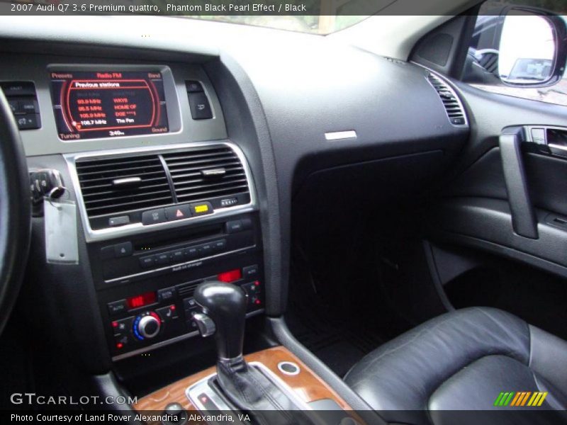 Phantom Black Pearl Effect / Black 2007 Audi Q7 3.6 Premium quattro