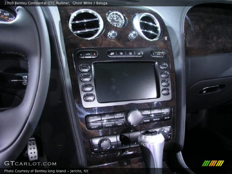 Dashboard of 2008 Continental GTC Mulliner