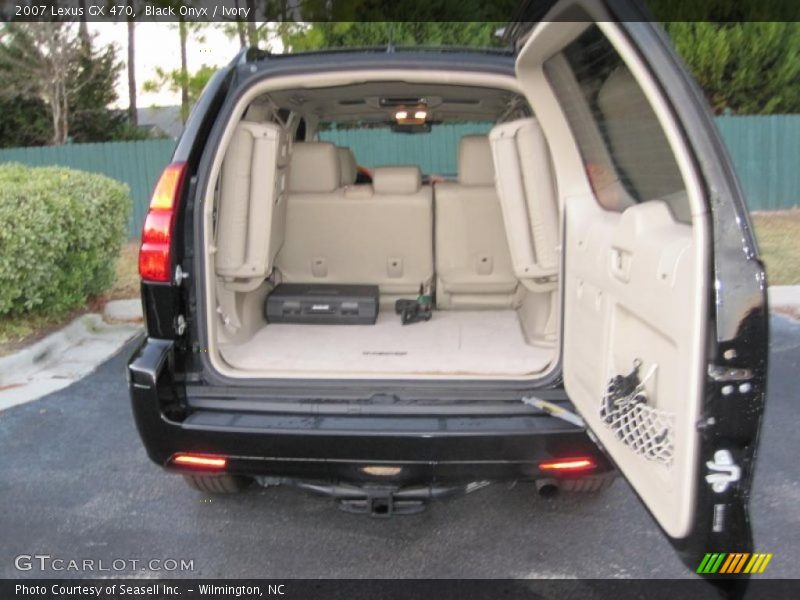 Black Onyx / Ivory 2007 Lexus GX 470
