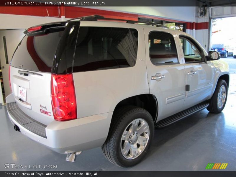 Pure Silver Metallic / Light Titanium 2011 GMC Yukon SLT