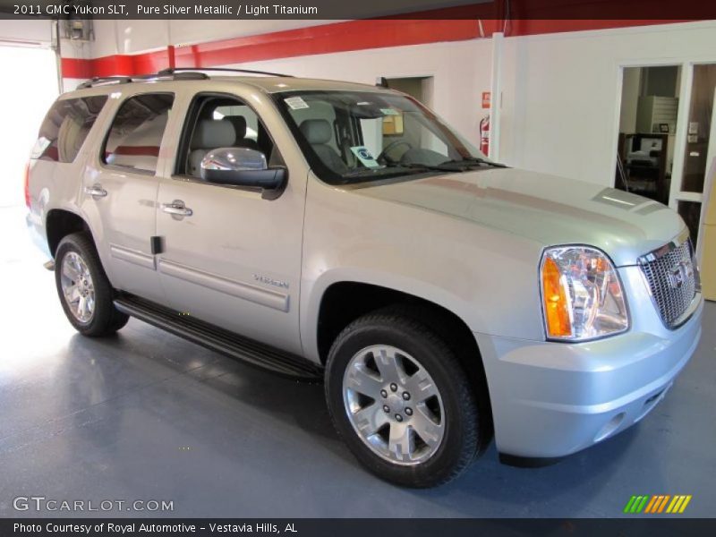 Pure Silver Metallic / Light Titanium 2011 GMC Yukon SLT