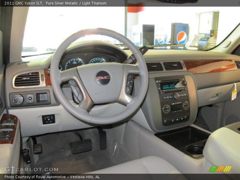 Pure Silver Metallic / Light Titanium 2011 GMC Yukon SLT