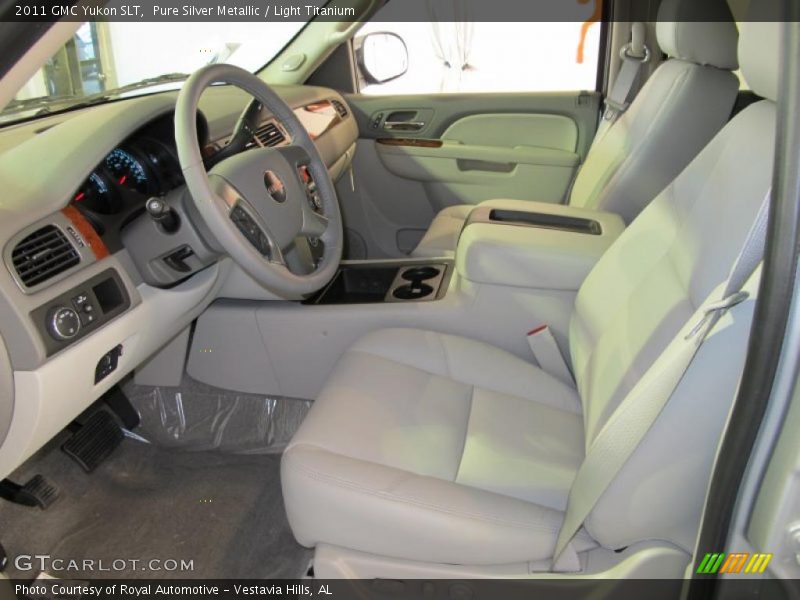 Pure Silver Metallic / Light Titanium 2011 GMC Yukon SLT