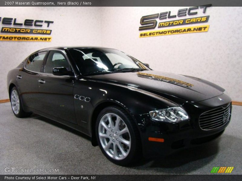 Nero (Black) / Nero 2007 Maserati Quattroporte