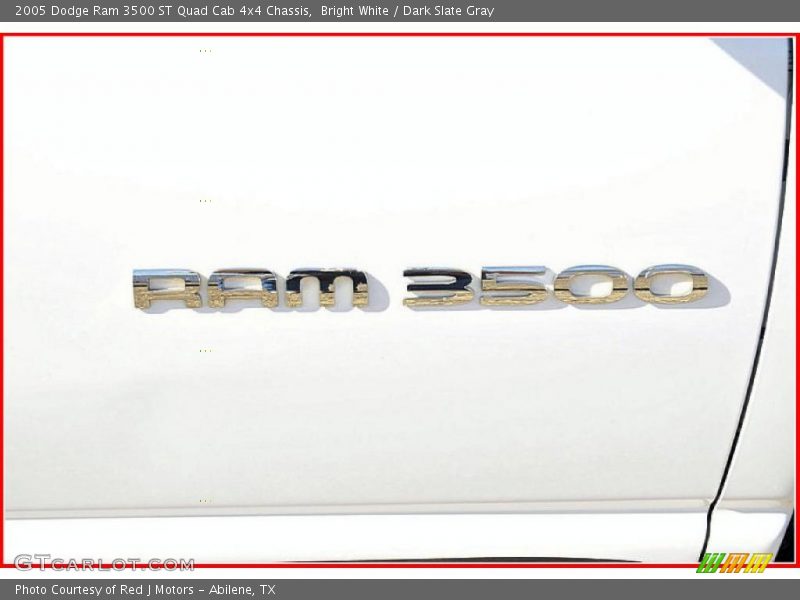 Bright White / Dark Slate Gray 2005 Dodge Ram 3500 ST Quad Cab 4x4 Chassis