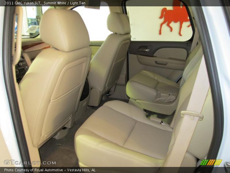 Summit White / Light Tan 2011 GMC Yukon SLT