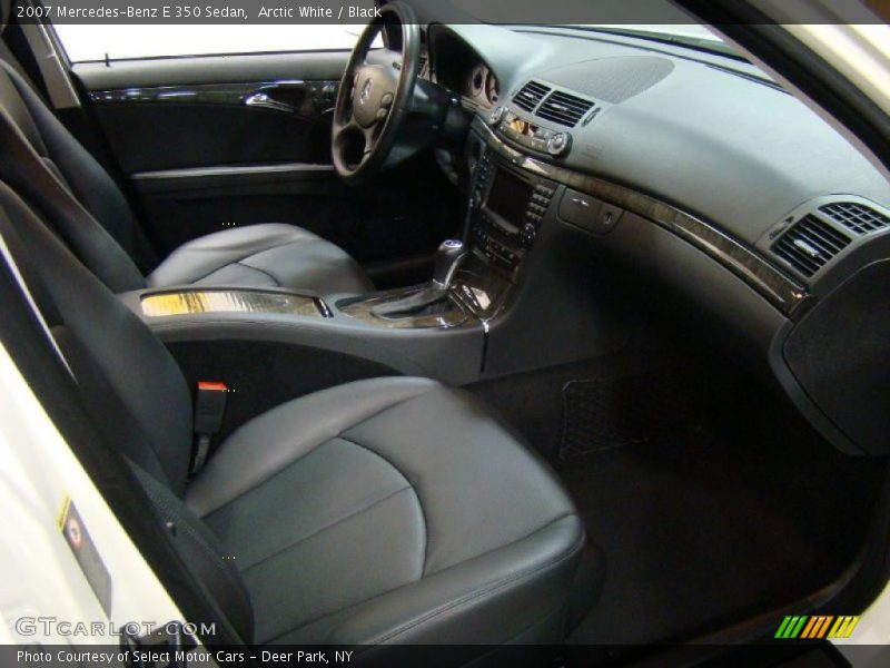 Arctic White / Black 2007 Mercedes-Benz E 350 Sedan
