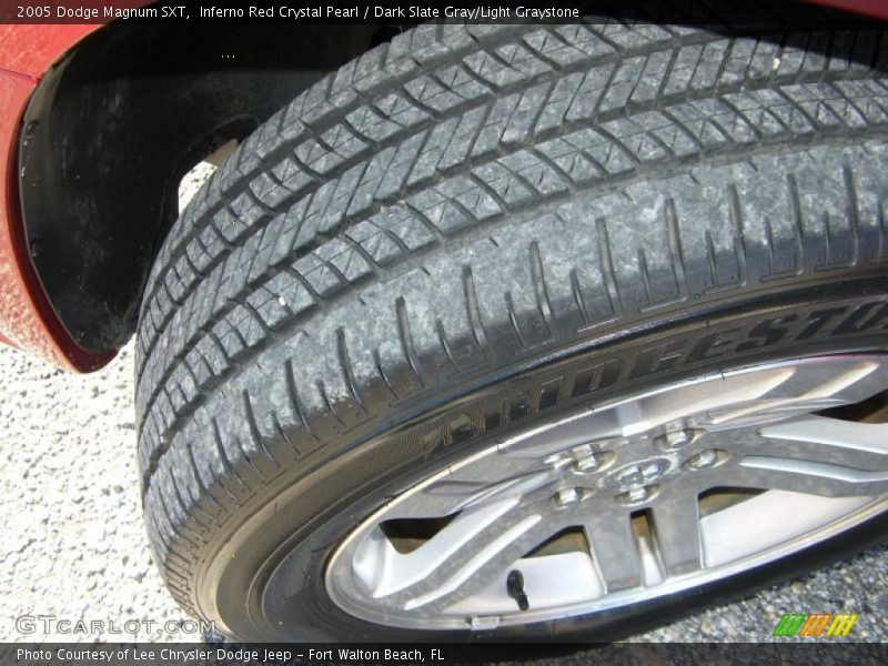 Inferno Red Crystal Pearl / Dark Slate Gray/Light Graystone 2005 Dodge Magnum SXT